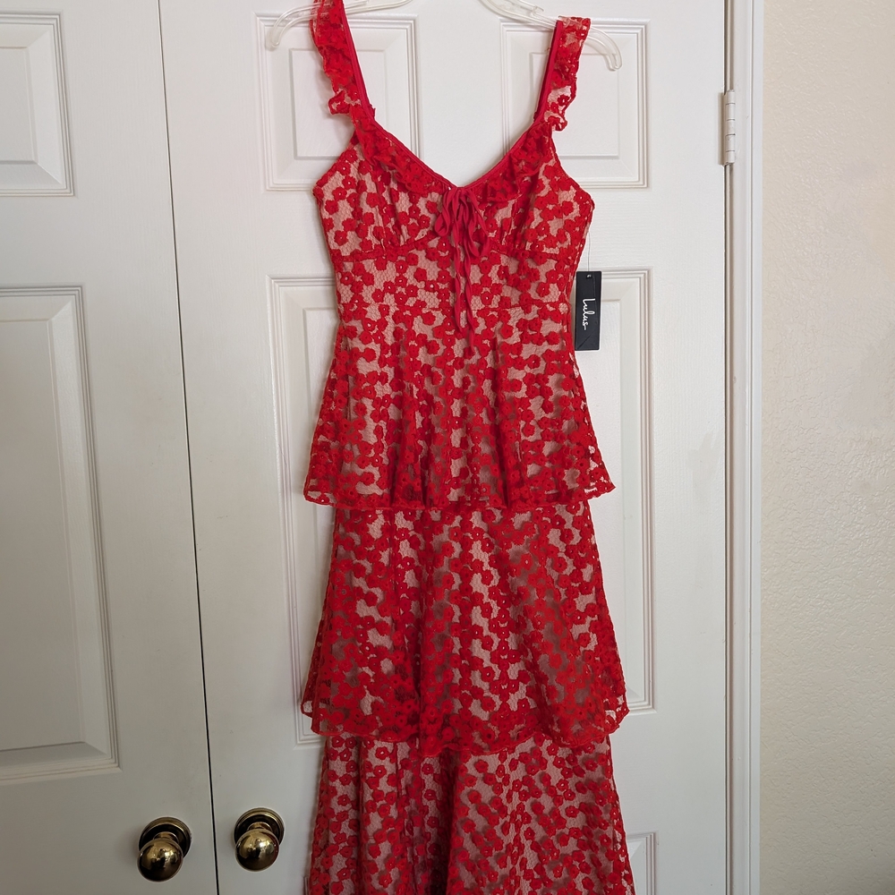 Lulu's Red Lace Sleeveless Dress